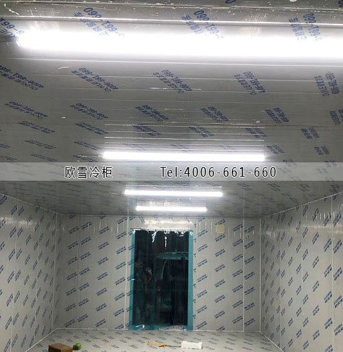 冷庫(kù)安裝.jpg 冷庫(kù)安裝.jpg