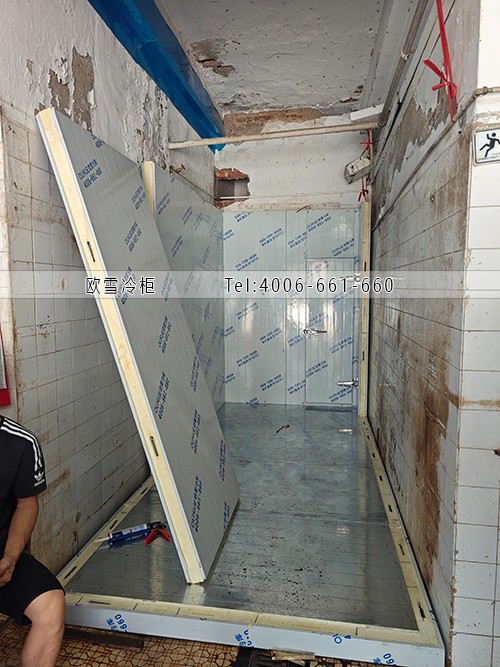 冷庫(kù)安裝.jpg 冷庫(kù)安裝.jpg